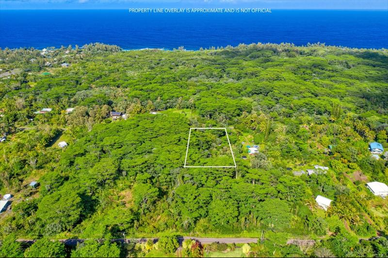 152054 3rd Ave, Keaau, HI Locations